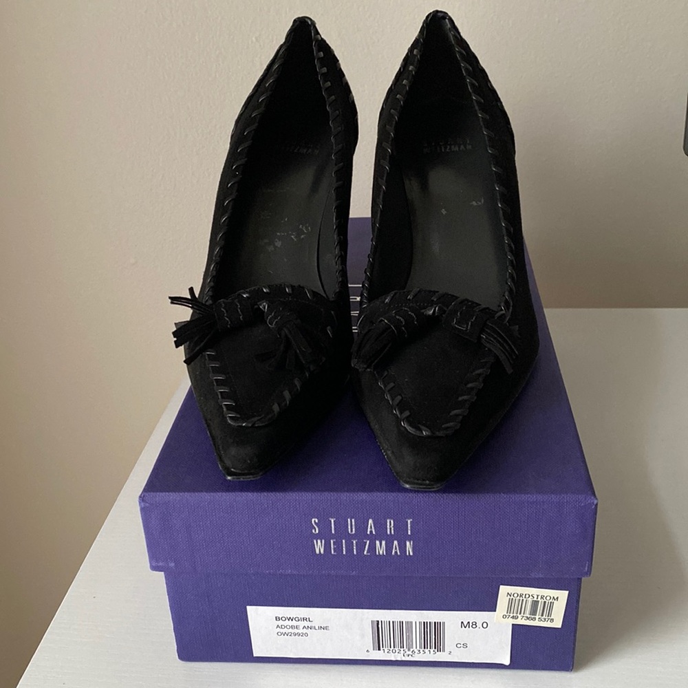 Stuart Weitzman Bowgirl Black Suede Tasseled Pump black size 8